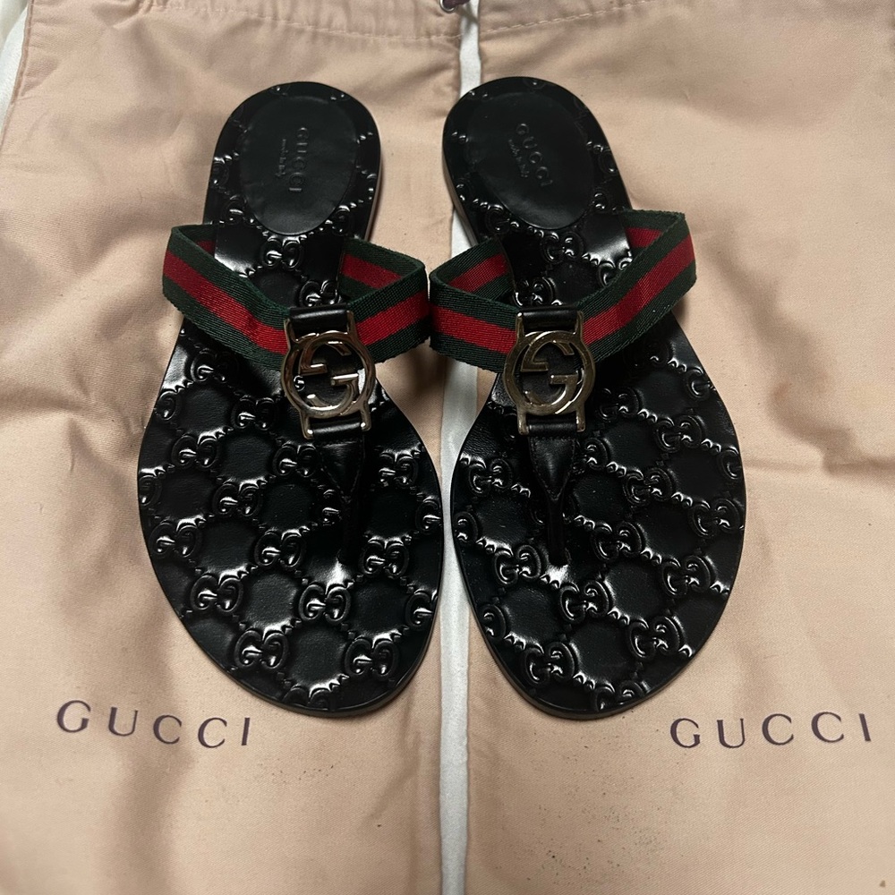 Gucci Thong Sandals